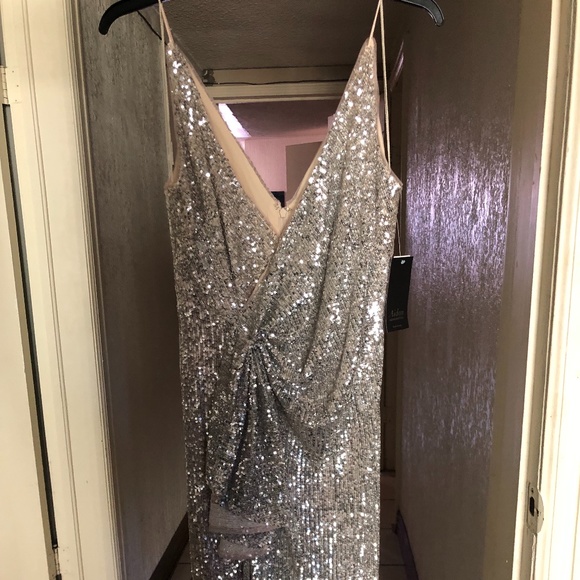 Aidan Mattox Silver Sequin Midi Dress - Picture 4 of 7